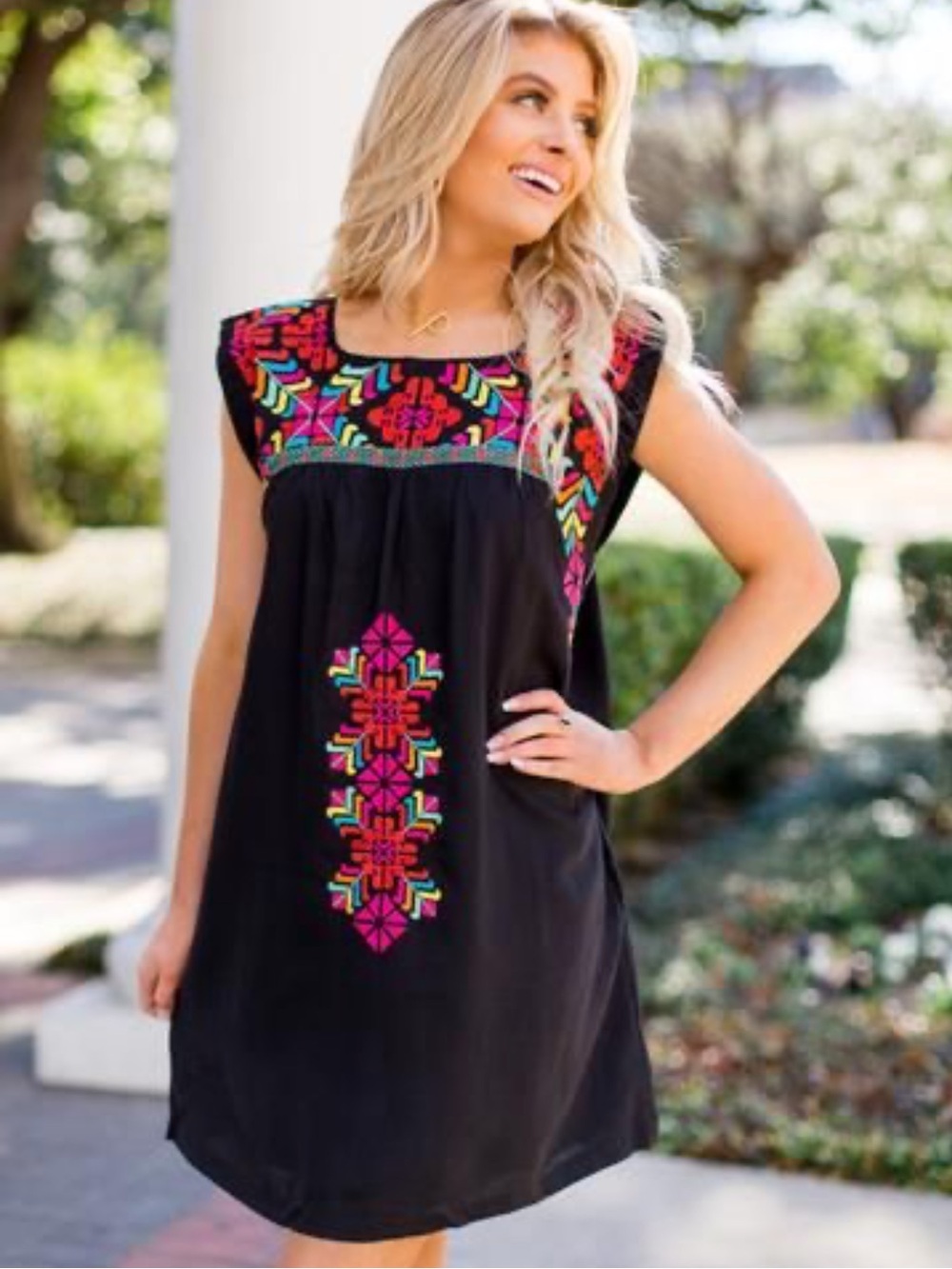 J.Marie Black Colorful Embroidered Sleeveless  Summer Dress Size Small
